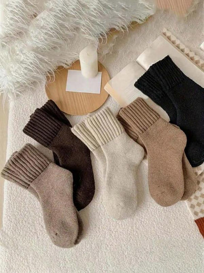 5 Pairs Women's Solid Mid-Calf Thick Cotton Socks WILLLUXE