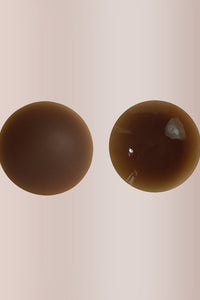 Willluxe® Invisible silicone nipple covers – reusable & hypoallergenic.