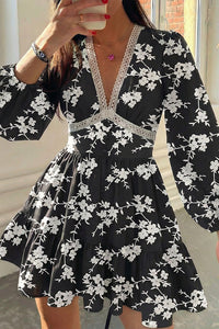 Willluxe® Deep V-Neck Lace Trim Floral Puff Sleeve Mini Dress