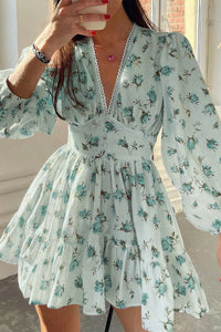 Willluxe® Deep V-Neck Lace Trim Floral Puff Sleeve Mini Dress