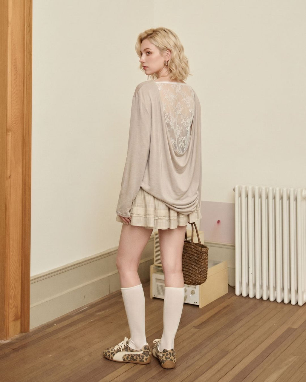 Willluxe® Lace Open-Back Statement Relaxed Fit  Basic Tee