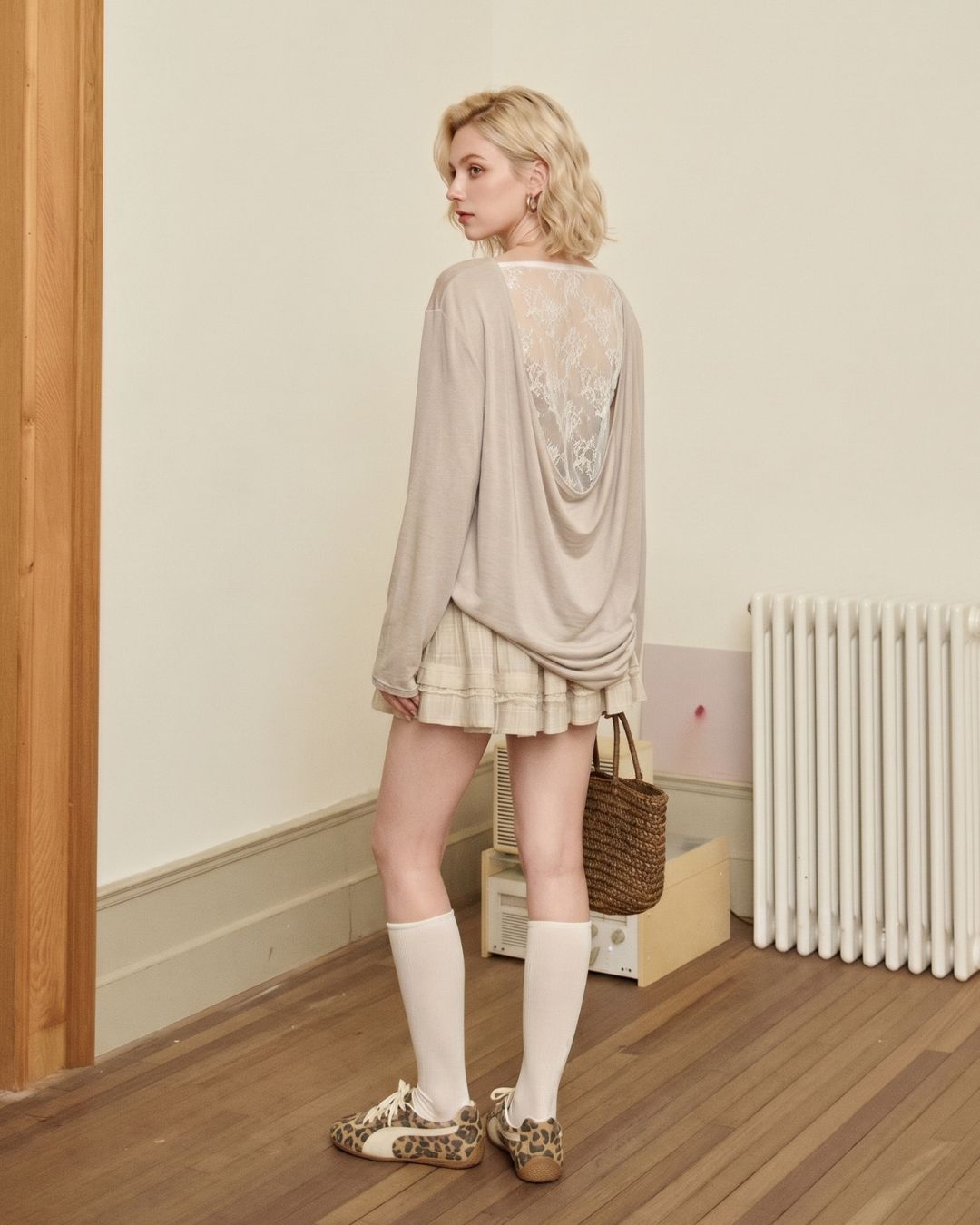 Willluxe® Lace Open-Back Statement Relaxed Fit  Basic Tee
