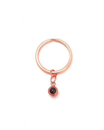 WILLLUXE® Personalized Hidden Photo Projection Keychain