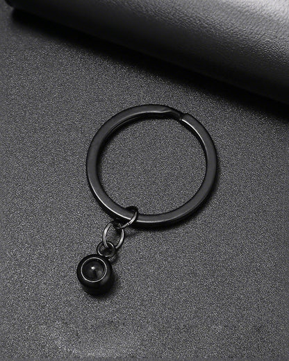 WILLLUXE® Personalized Hidden Photo Projection Keychain