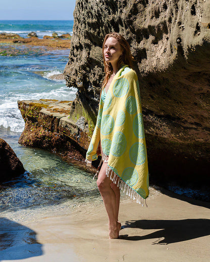 WILLLUXE® Ocean Guardian 2-in-1 Convertible Towel Backpack