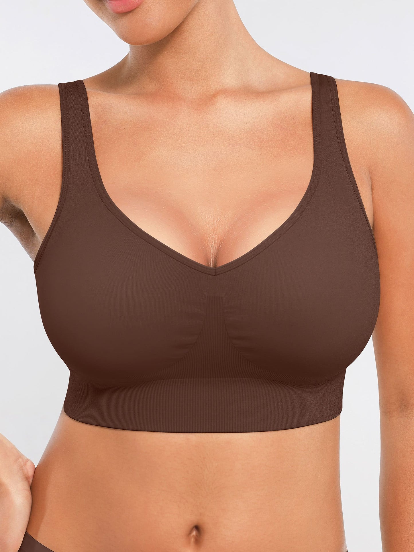 Willluxe Seamless Comfort Bra with Smoothing Support and Adjustable Straps