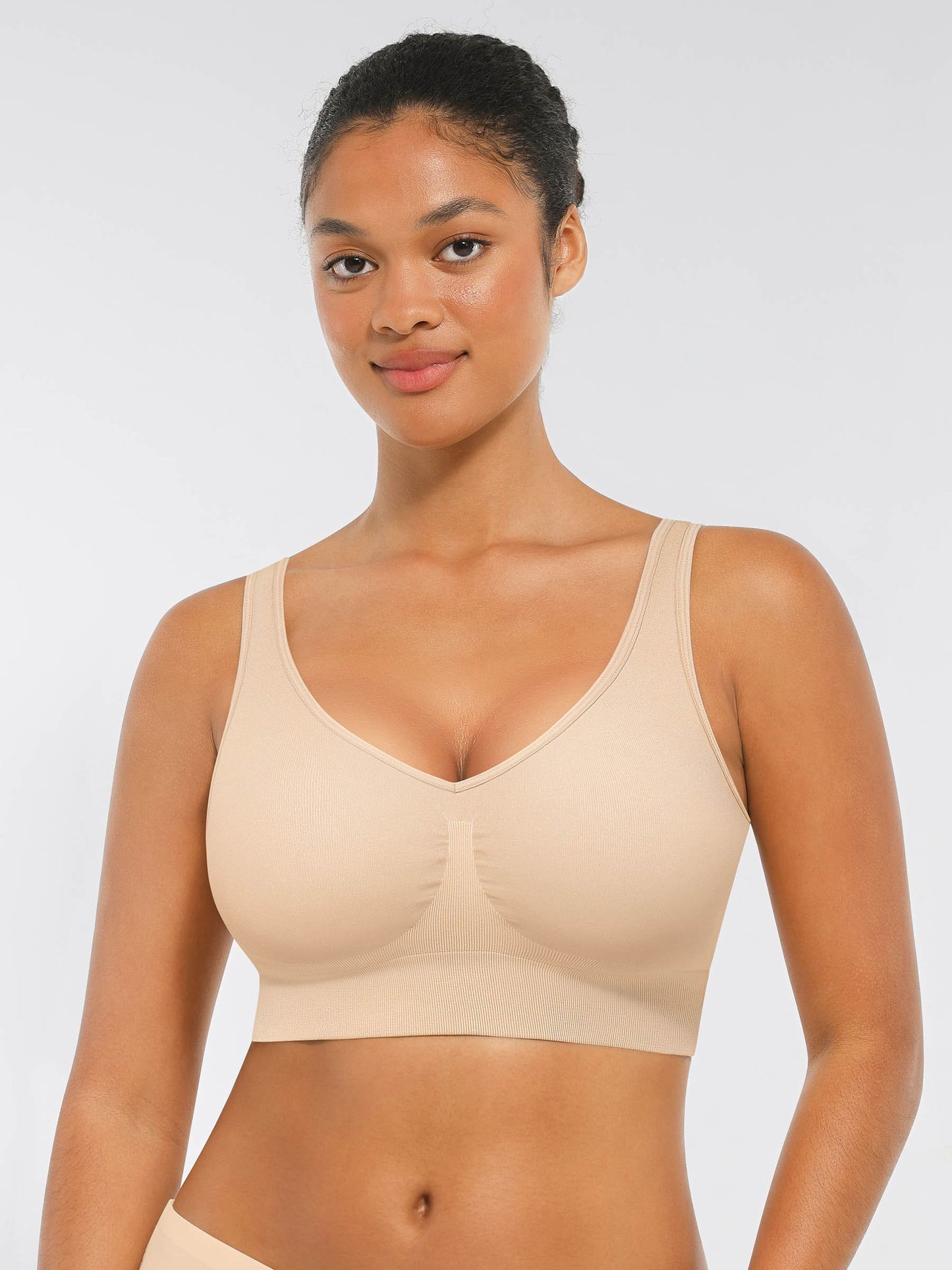 Willluxe Seamless Comfort Bra with Smoothing Support and Adjustable Straps