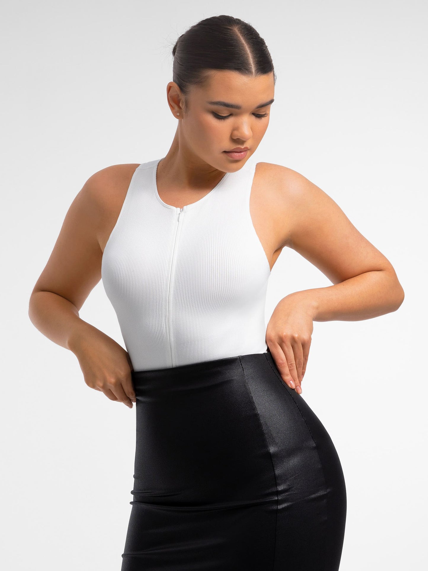 Willluxe Tummy-Shaping Seamless Zipper Bodysuit