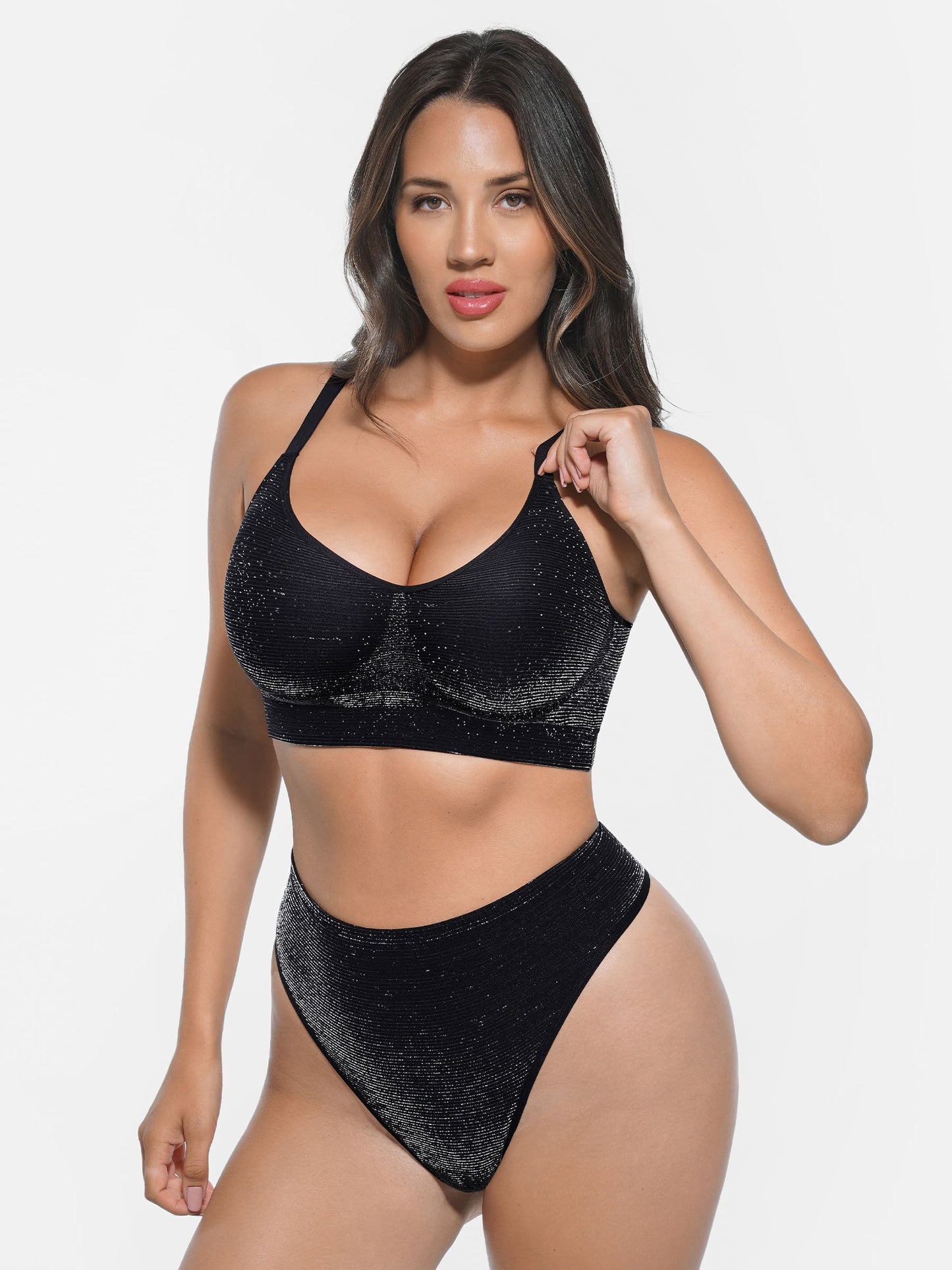 Willluxe 1 Invisible Lift Wireless Comfort Bra + 1 Shimmer Low-Rise Thong