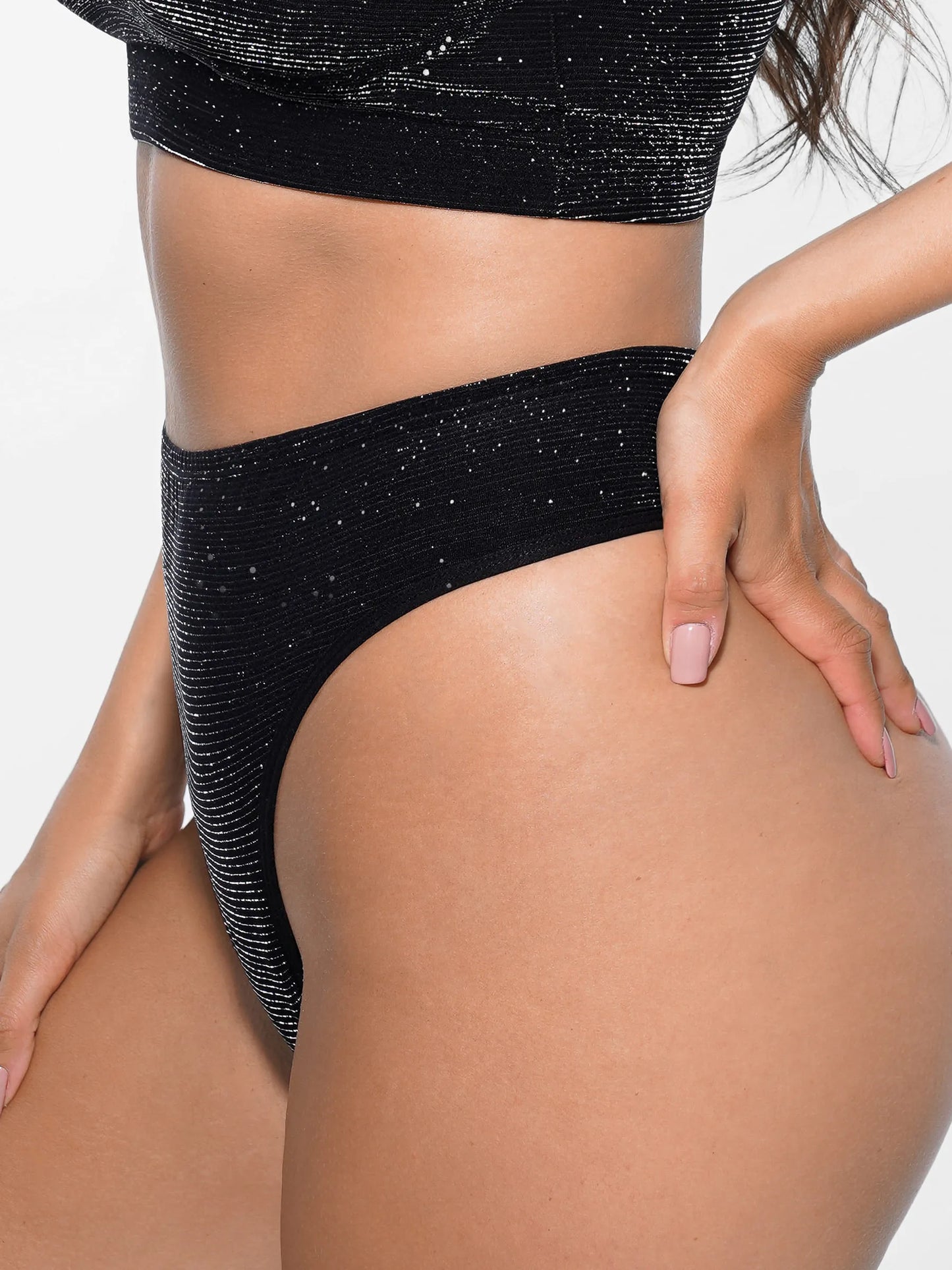 Willluxe Seamless Shimmer Low-Rise Thong