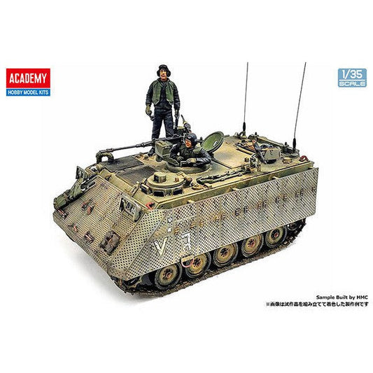 1/35 M113 Zelda APC Plastic Model Kit